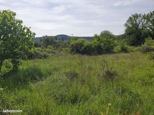 Terrain 2277 m² FLASSANS-SUR-ISSOLE