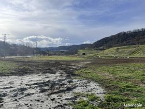 Terrain 866 m² Riom Es Montagnes