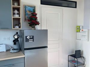 Grand studio neuf avec parking et terrasse privatifs