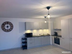 Appartement F4 meublé