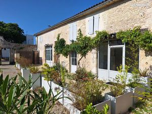 Maison - 3 Ch. - 160m² - Entièrement rénovée à PERIGNY – 17180