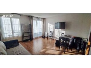 Appartement T2 meublé CERGY PORT