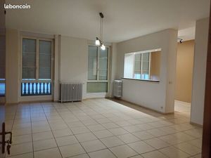 A louer à Marmande grand appartement au 1ier étage