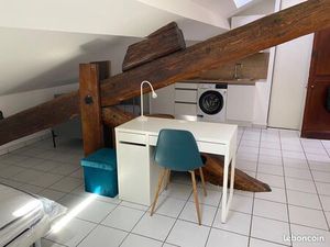 Studio 1 pièce 14 m²