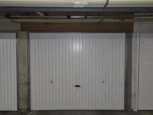 GARAGE À VENDRE AVEC LOCATAIRE !