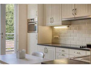 Appartement met 2 slpk en grote terrassen in hartje Poper...