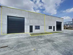 Kwalitatief en goed geïsoleerd NB MAGAZIJN (260m²)  voorz...