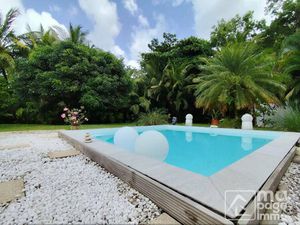 Villa de charme à Rivière-Salée avec piscine et jacuzzi