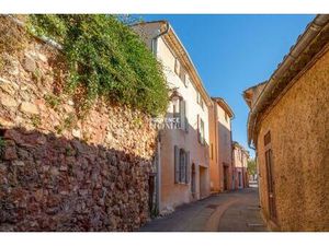 A Vendre Maison De Village Avec 2 Appartements Indépendants Au Coeur De Roussillon