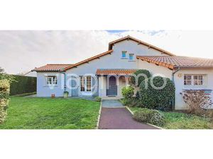 Vente Maison Viager à Maulévrier (49360) : à vendre Viager / 211m² Maulévrier