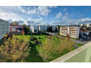 Location appartement  m² T-3 à Saint-Quentin  662 €