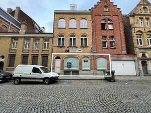 Surface commerciale à louer à D'Hondtstraat 1 Ieper (RBU90344)