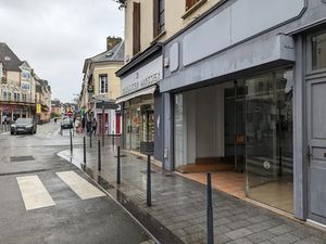 EVREUX - Local commercial de 45 m2 env. à louer en centre vi