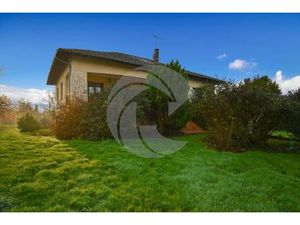 Maison familiale de 154 m² sur parcelle constructible de 2 000 m² Saint-Étienne-de-Tulmont