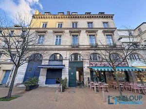 NOUVEAUTÉ ROUEN PLACE DES CARMES