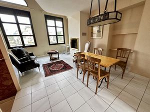 A VILLENEUVE SUR LOT RIVE DROITE APPARTEMENT T2 BIS ATYPIQUE
