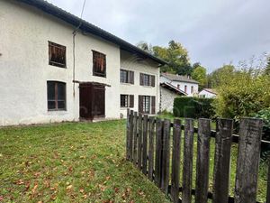 Corps de ferme implanté sur 7000 m² de terrain