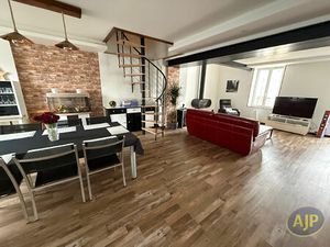 Maison 7 pièce(s) 158 m2