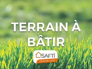 Terrain constructible environ 770 m² à proximité des commerces