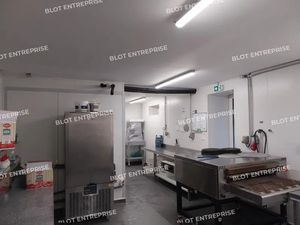 À LOUER - LOCAUX COMMERCIAUX - 100 m² - QUIMPER