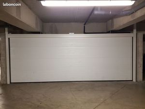 Garage box sécurisé