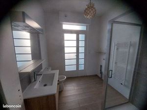 Loue grand appartement T5