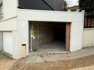 Garage avec eau + électricité