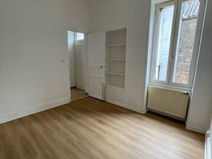 Petite maison centre ville sur sous sol