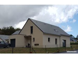 PARCAY MESLAY - 133 M2 hab. Avec 5 CH et GARAGE