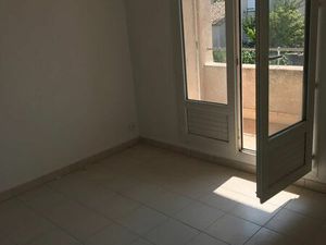 Loue appartement au calme avec parking