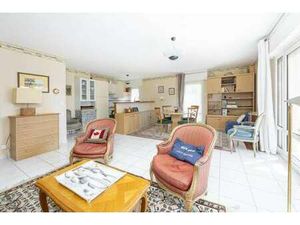 Vente Appartement 3 pièces à Dinard Centre Ville (35800) : à vendre 3 pièces / 75m² Dinard