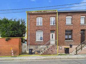 Maison avec passage latéral  JARDIN et GRENIER