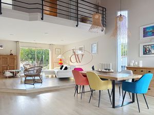 MAISON TOUT CONFORT AVEC PISCINE ET ACCES CAMPING-CAR