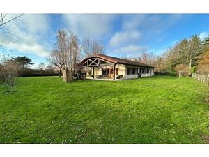 Maison Viriat 121 m² T-4 à vendre  229 000 €