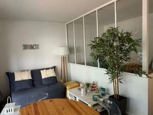 T1 Bis avec aperçu Bassin proche plage et centre ville