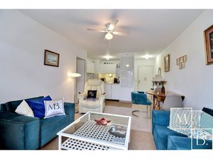 BALARUC-LES-BAINS  Dernier étage  T2 45 m2 avec balcon et pa