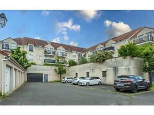 Location appartement  m² T-2 à Brie-Comte-Robert  949 €