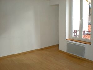 DUPLEX AVEC CUISINE EQUIPEE - CENTRE VILLE