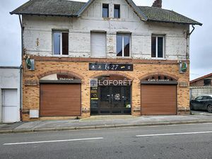 Bar + appartement Tergnier 5 pièce(s) 284.89 m2