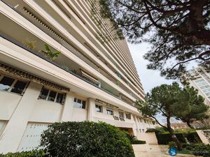 TOULON LA RODE - APPARTEMENT T3/T4 + PLACE DE STATIONNEMENT