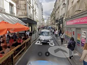 Local commercial - MARAIS - Emplacement numéro 1