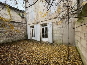 Vente maison de ville Angouleme  140m² 6 pièces 222 000€ avec terrasse