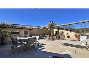 Maison rénovée avec grande terrasse de 70m² à vendre 6 pièces PORTE DES PIERRES DOREES (69