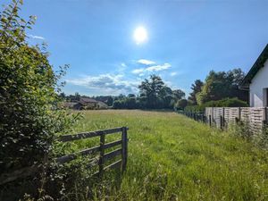 BEAU TERRAIN CONSTRUCTIBLE