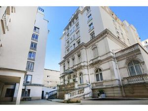 Studio au dernier étage - Carré magique - Vincennes (94300)