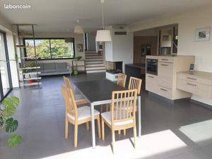 Grande maison 6 pièces avec vue panoramique à louer à Coublevie