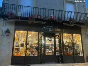 Grand magasin de 70 m² à louer