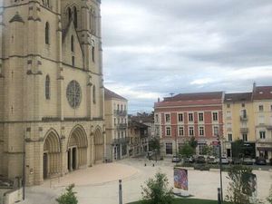 Loue T2 Meuble Bourgoin Centre proche SNCF