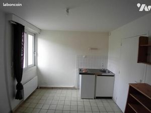 Studio 1 pièce 12 m²