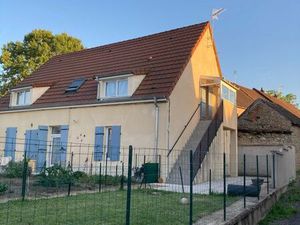 Charmant appartement T3  poutres apparentes